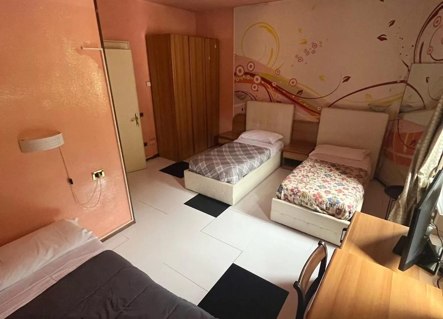 Sleep Well Hotel Total 2 Stelle Pisogne Italia